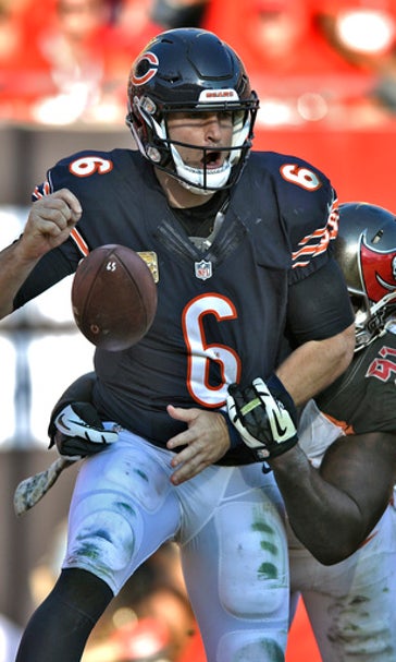 Winston throws for 312 yards, Buccaneers rout Bears 36-10